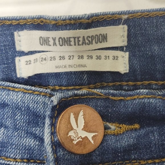 One Teaspoon Medium Rise Relaxed Leg Tappered Rolled Cuff Jeans - Picture 6 of 14